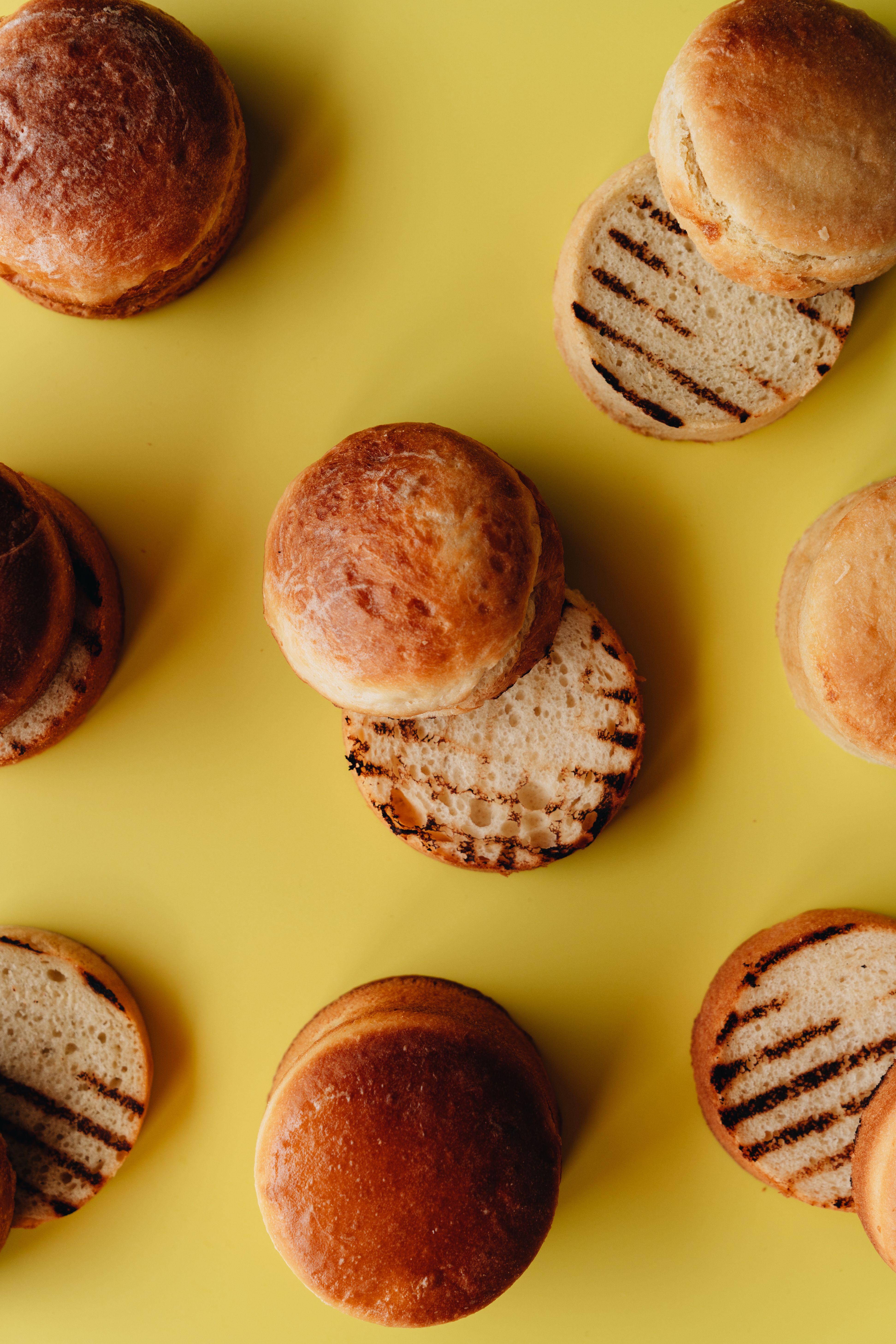 A sesame seed burger bun